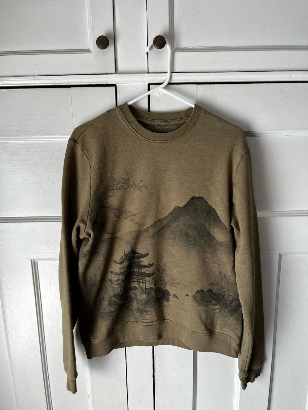 Blind Rooster - Olive Scenic Print Crewneck Sweatshirt - Men’s Size M